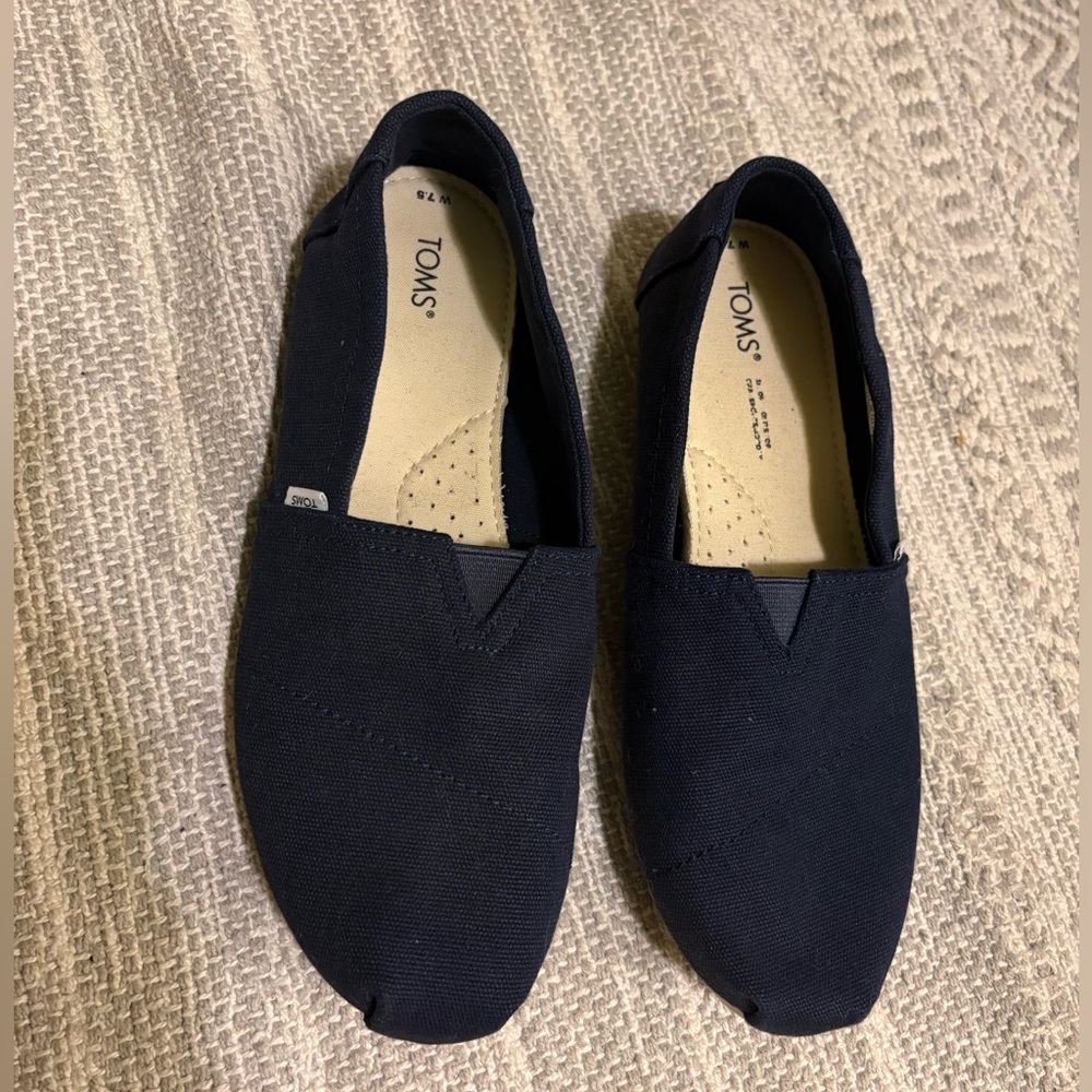 TOMS Women's Dark Blue Slip-On Flats